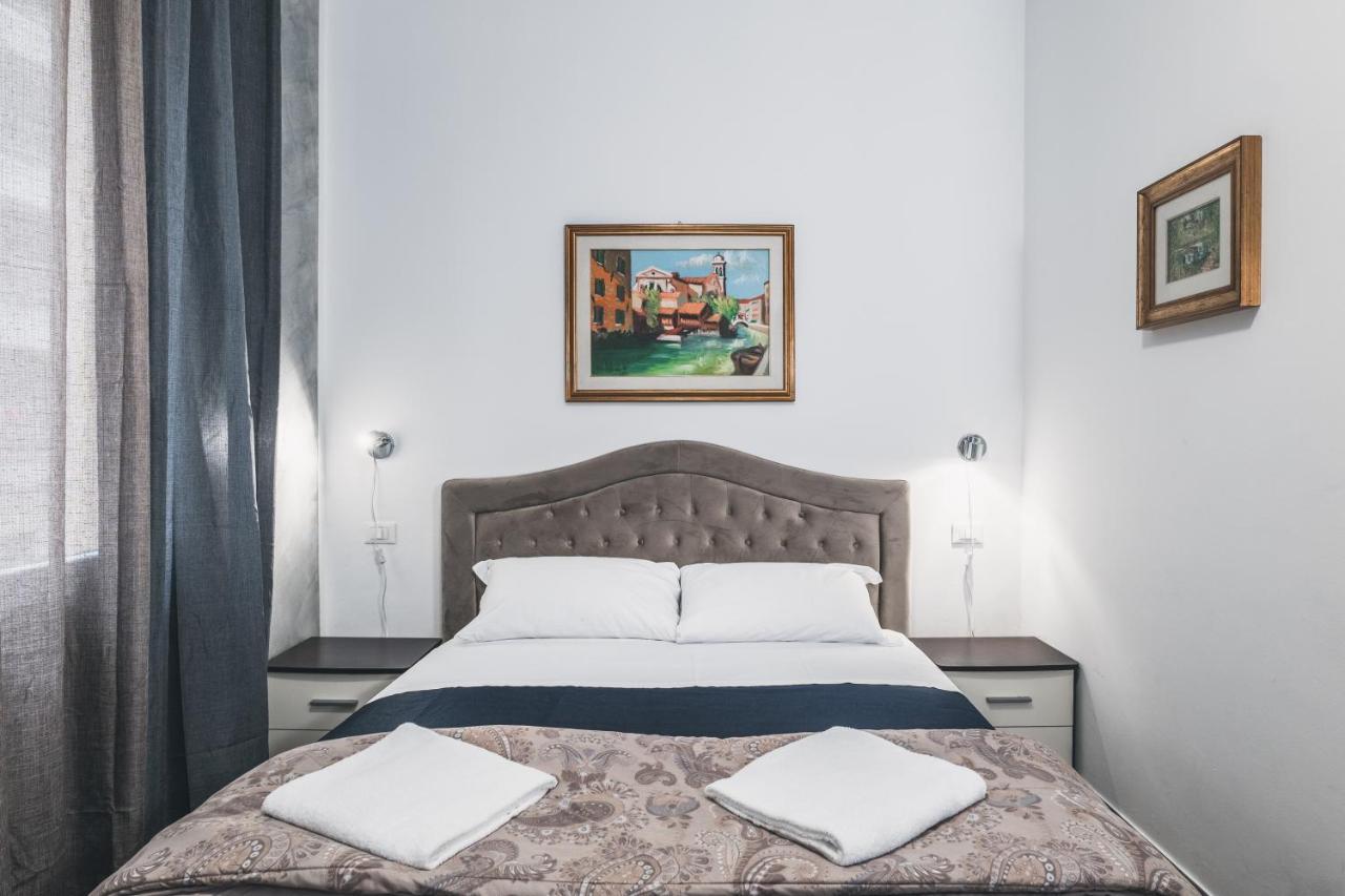 Bulldog Station Apartments With Private Wc, Ac, Tv Mestre Exterior foto