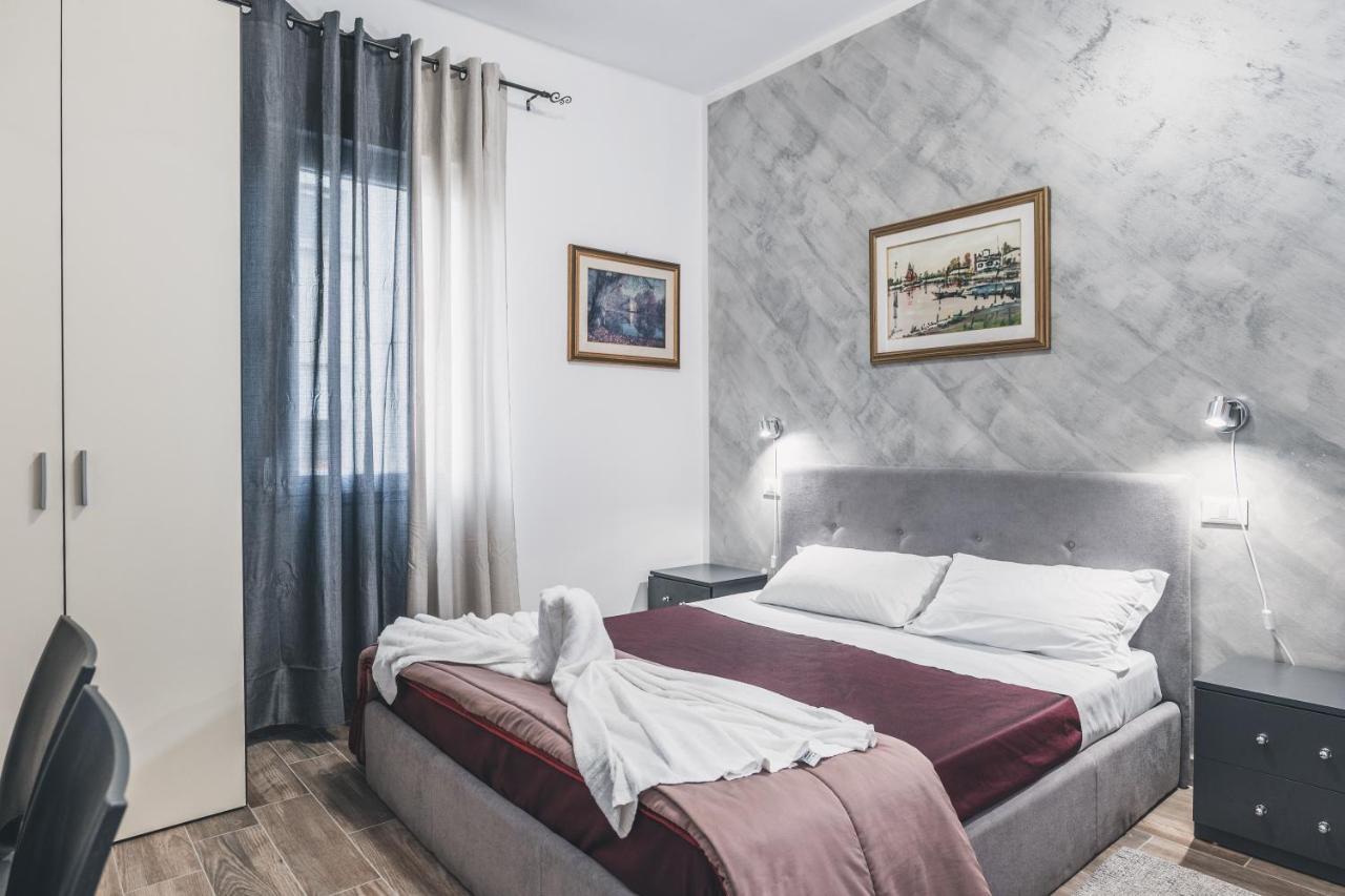 Bulldog Station Apartments With Private Wc, Ac, Tv Mestre Exterior foto
